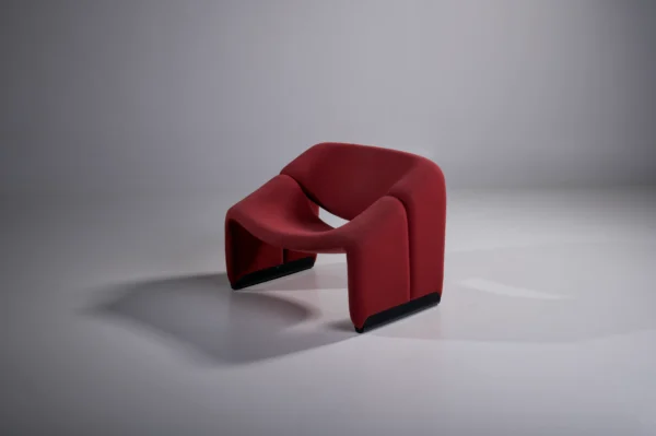 Studio Menzèl - Artifort Groovy F598 M-Chair Red
