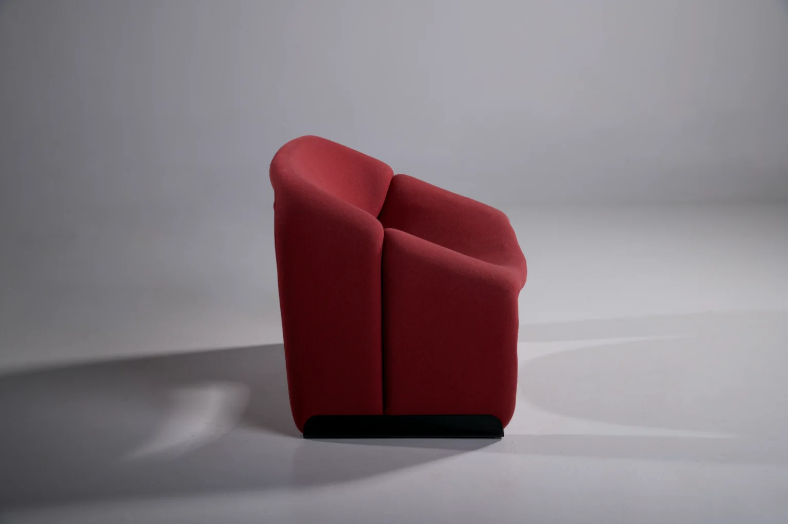 Artifort Groovy F598 M-Chair Red