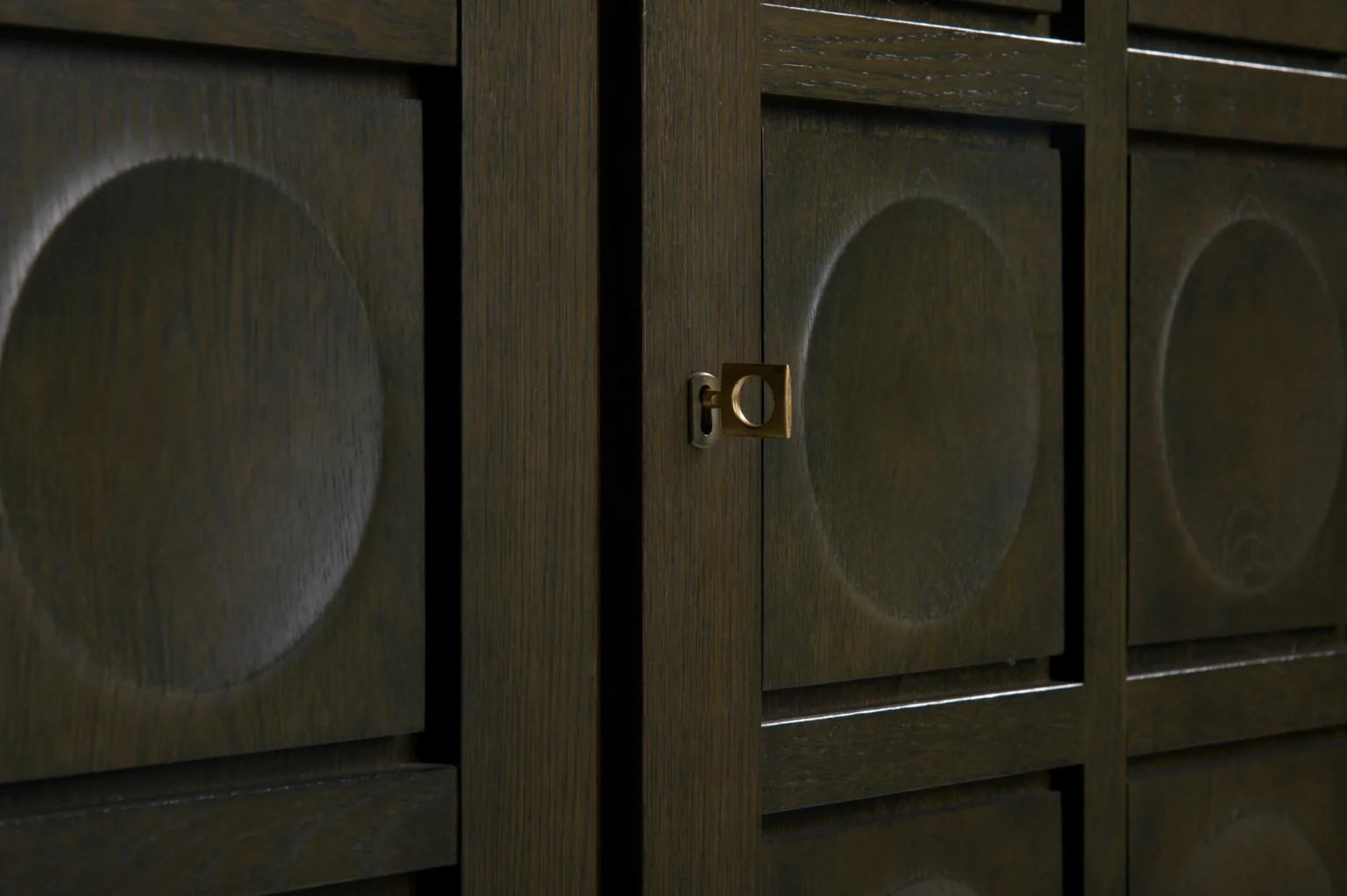 Studio Menzèl - Gerhard Bartels Green Brutalist Detail