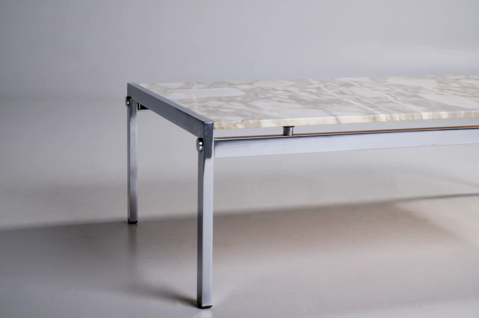 J.A. Motte Airborne Marble Coffee Table Detail