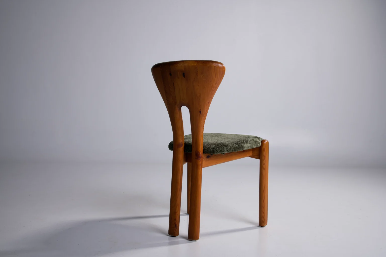 Studio Menzel - Brutalist Pine Dining Chair