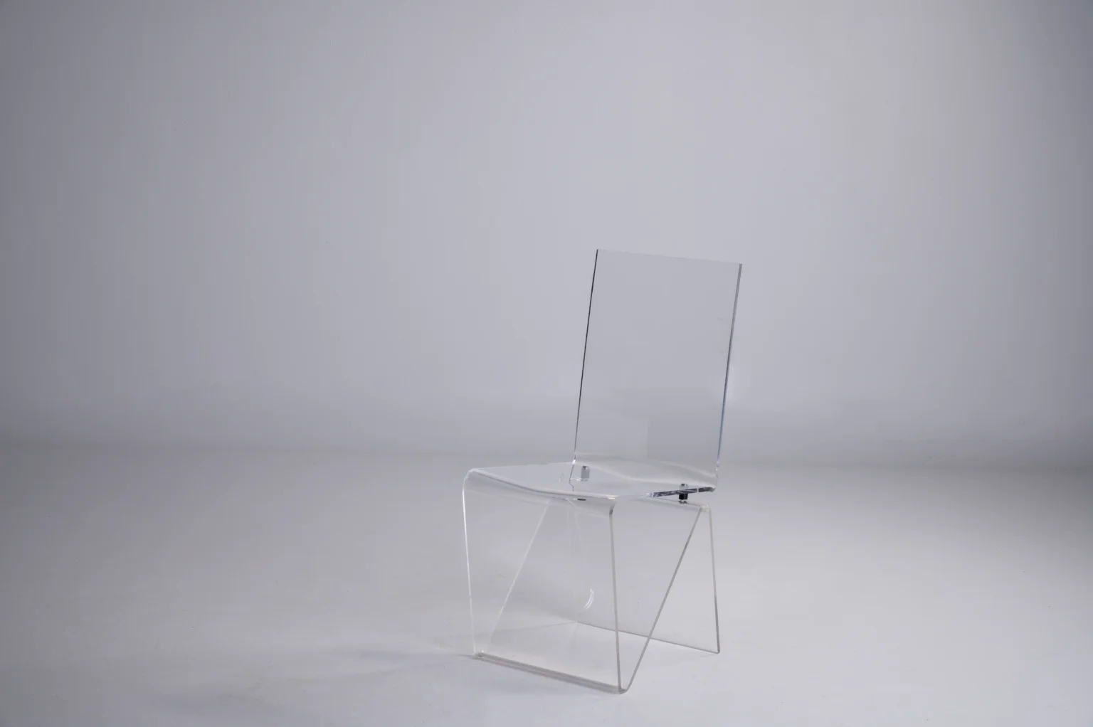 Studio Menzel - David Lange Transparent Chair French