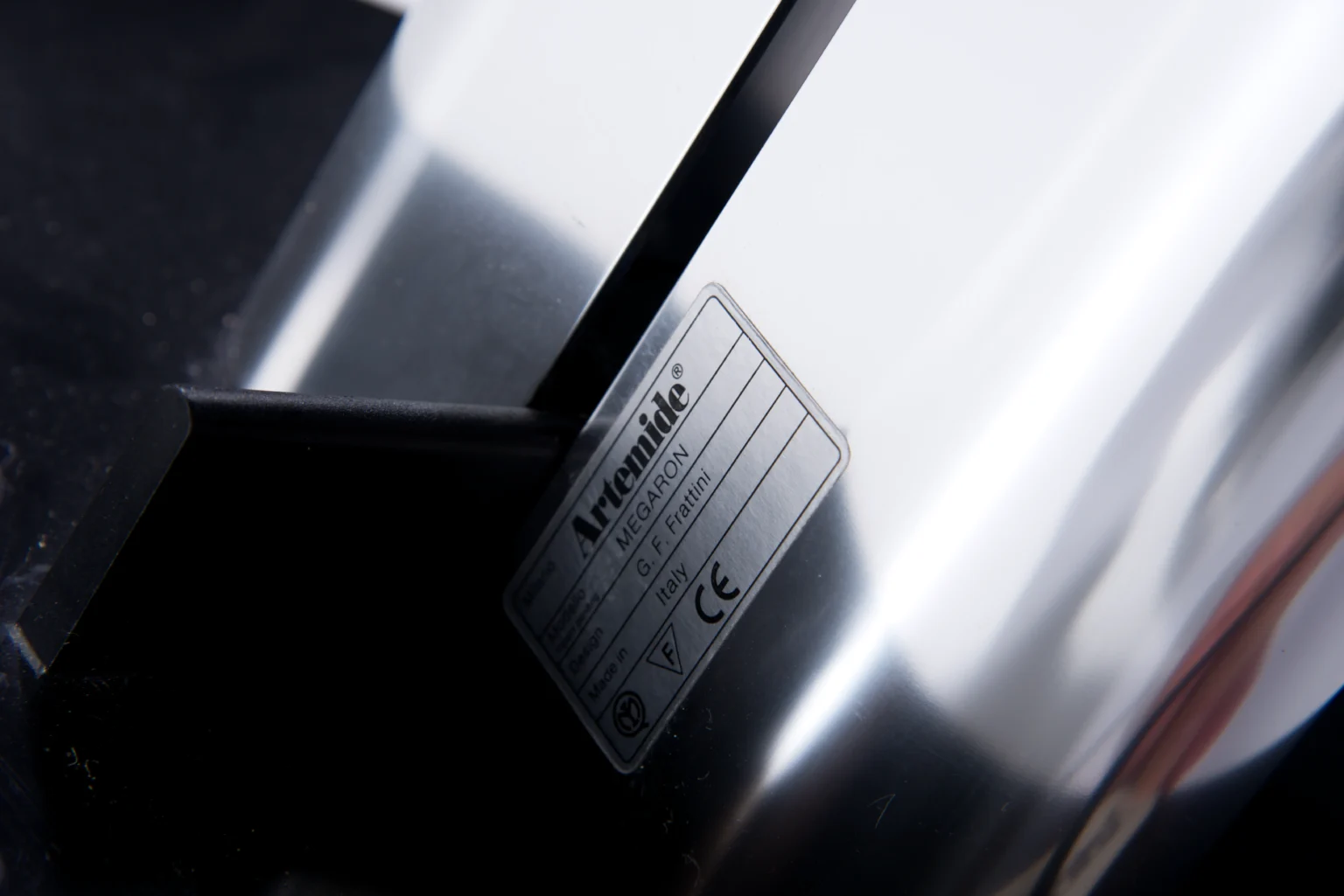 Artemide Megaron Uplighter