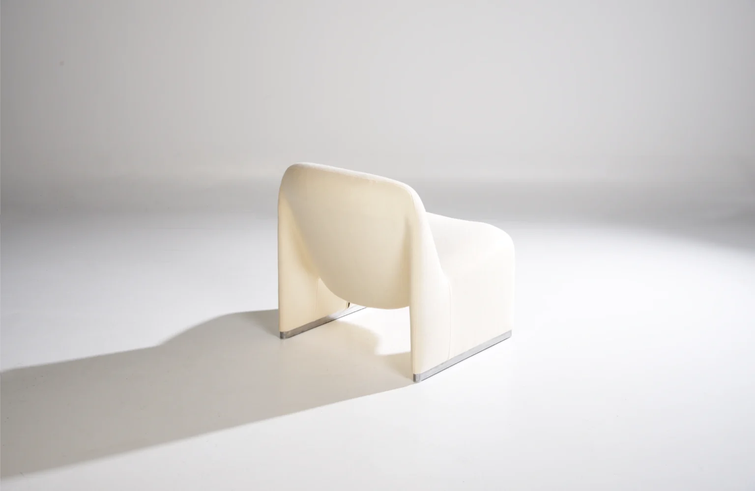 Alky Lounge Chair