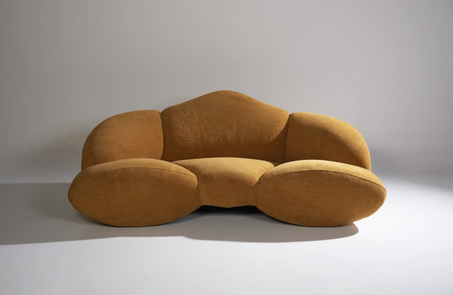 Bretz Mumba sofa